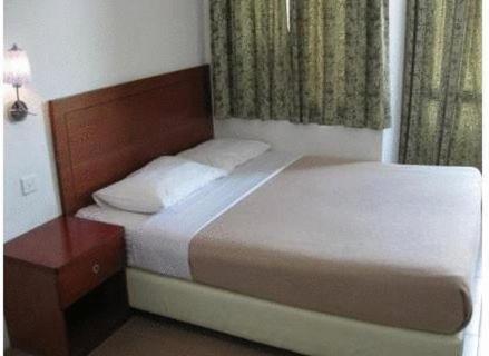 Rose Cottage Hotel Taman Daya Johor Bahru Buitenkant foto